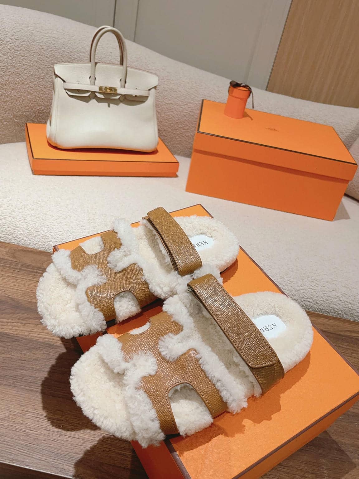 Hermès fur slippers-36